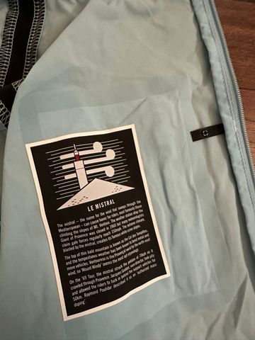 Used Rapha Men's Classic Wind Jacket II bike — image 4 of 6