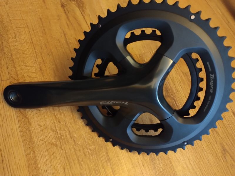 Použité Shimano Tiagra FC-4700 Crankset 2026 Drivetrain & Pedals