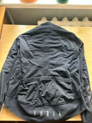 Used Gobik Armour 2.0 Jacket 2024 bike — image 2 of 3