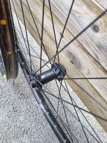 Used Dt Swiss E1900 spline bike — image 3 of 5