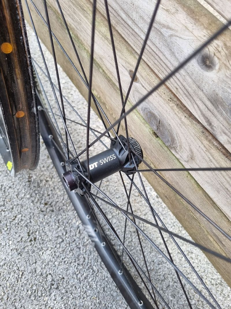 Used Dt Swiss E1900 spline bike — image 3 of 5