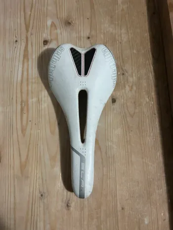 Used Selle Italia SLR Carbon Saddles & Seatposts