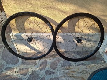 Brugt FORZA Levanto DB Carbon Wheelset 2025 bike — billede 6 af 6