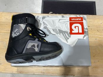 Used Burton Freestyle Snowboard Boots Snowboarding & Splitboarding