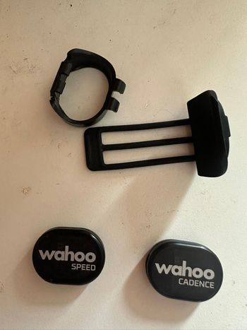 Wahoo RPM Bundle Speed and Cadence Sensors Cycling Accessories usato