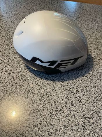 Used MET Codatronca Helmet 2026 bike — image 2 of 5