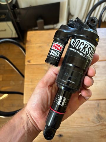 Gebrauchtes RockShox Monarch Plus 2026 bike — Bild 2 von 5