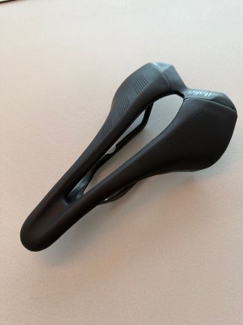 Selle Italia SLR Carbon L3 145mm Saddle 2025 Saddles & Seatposts usato