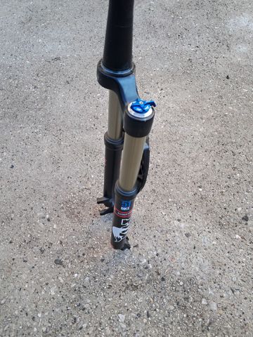 Used Fox 32 Fork bike — image 3 of 4