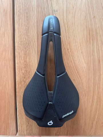 Used Prologo Scratch M5 bike — image 1 of 4