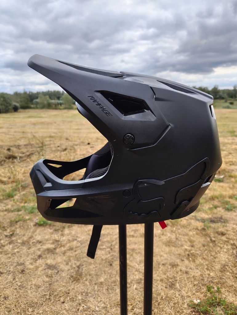 Brugt Fox Rampage RS Full Face Helmet 2025 bike — billede 2 af 4