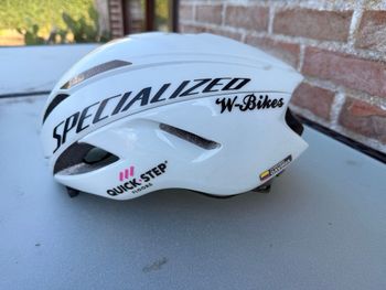 Used Specialized Helmets 2021 bike — image 9 of 11
