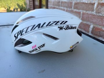 Used Specialized Helmets 2021 bike — image 9 of 11