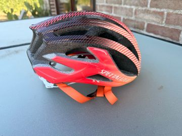 Used Specialized Helmets 2021 bike — image 3 of 11