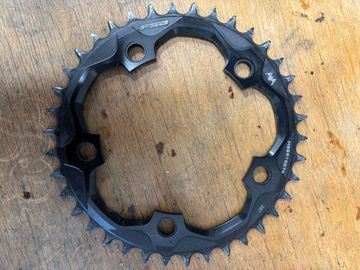 Używany Fsa Megatooth Chainring 38T bike — zdjęcie 4 z 7