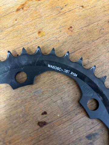 Używany Fsa Megatooth Chainring 38T bike — zdjęcie 5 z 7