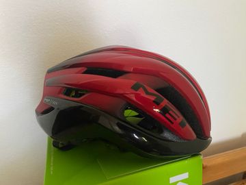 Brugt MET Trenta Helmet Cycling Accessories
