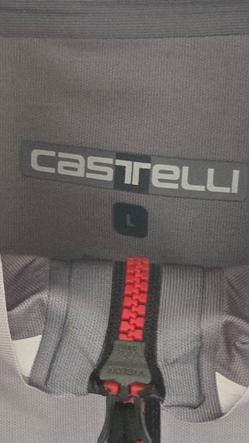 Used Castelli Tempesta Lite Men's Jacket bike — image 4 of 4