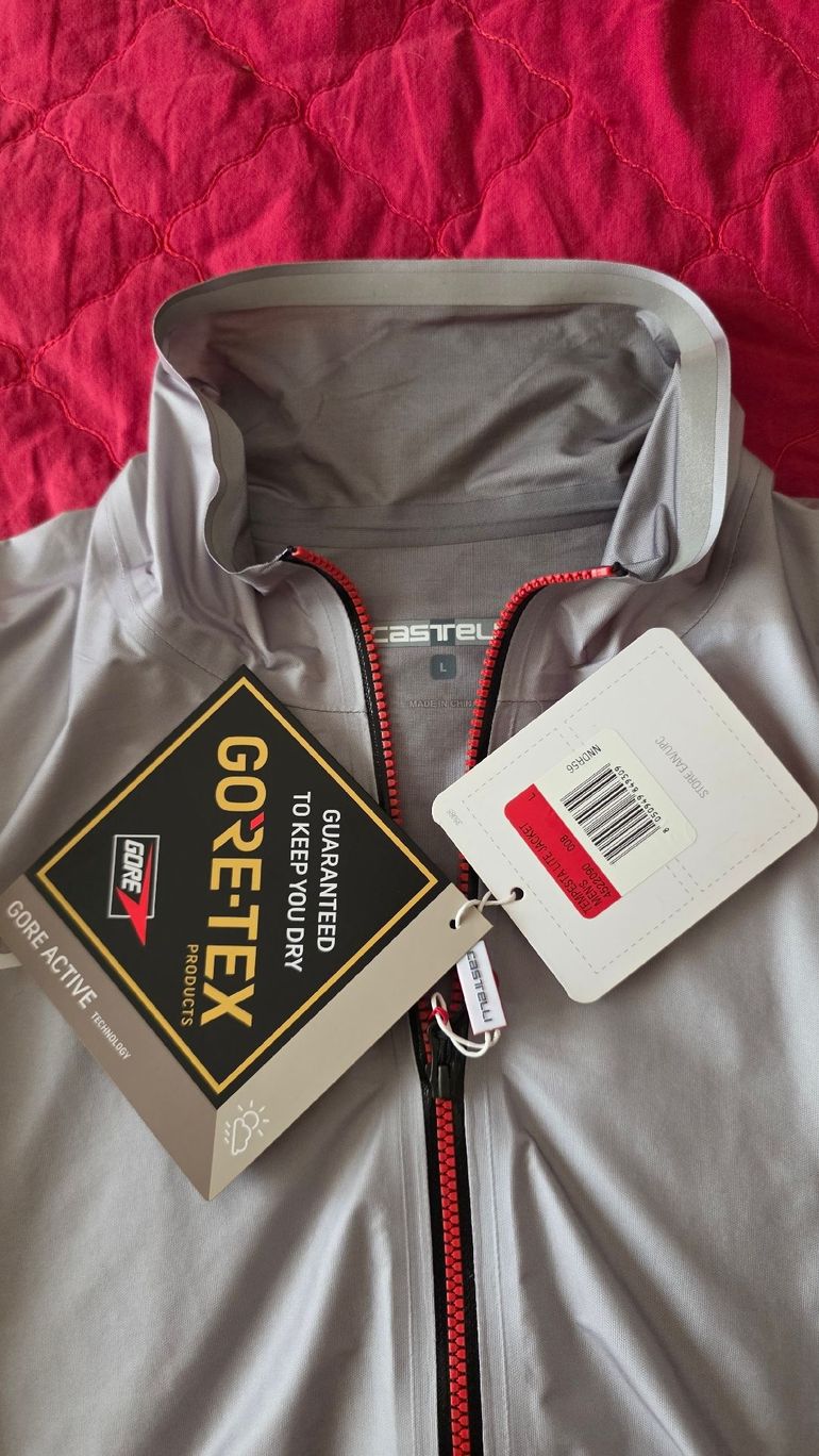 Używany Castelli Tempesta Lite Men's Jacket bike — zdjęcie 3 z 4