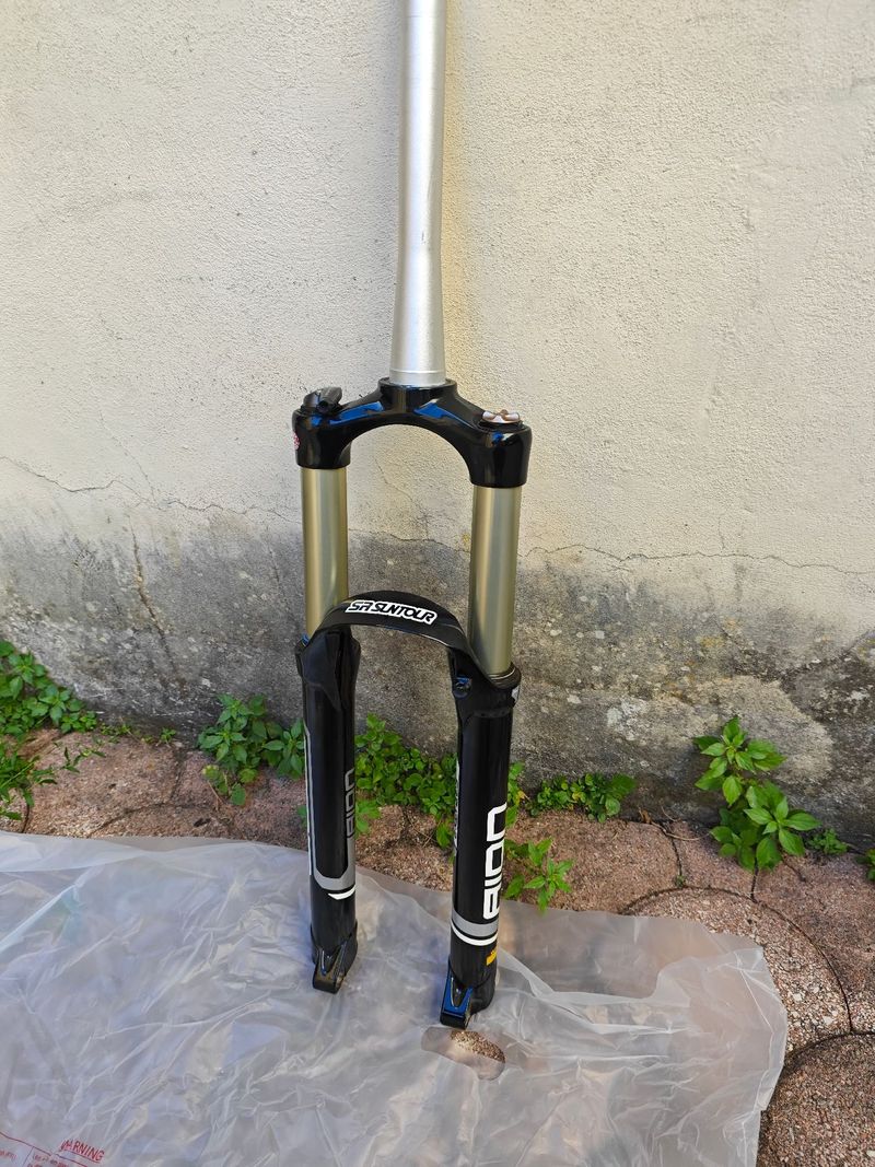 Käytetty Sr Suntour Aion Magnesium Fork Fork