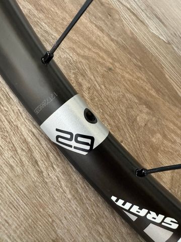 Used Sram Roam 50 XC bike — image 6 of 9