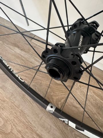 Used Sram Roam 50 XC bike — image 4 of 9
