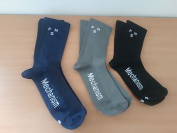 Used Pas Normal Studios Cycling Socks bike — image 3 of 4