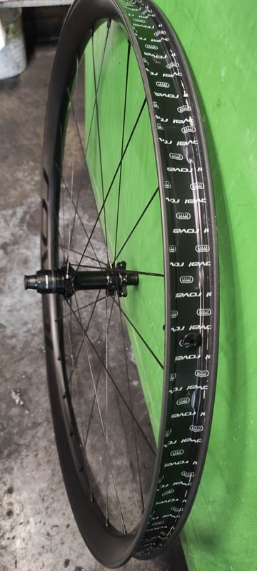 Roval Carbon SL MTB Wheels 2023 bike de segunda mano — imagen 3 de 3