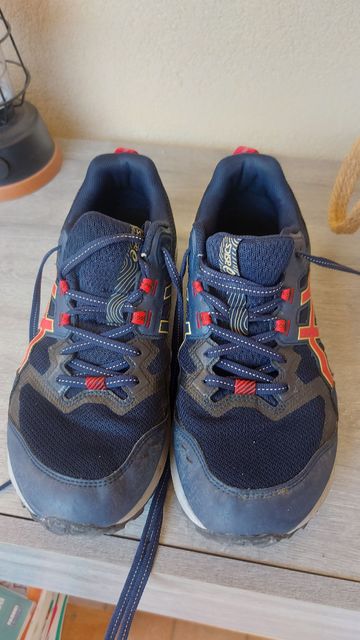 Used Asics gel sonoma 7 2023 Running Shoes