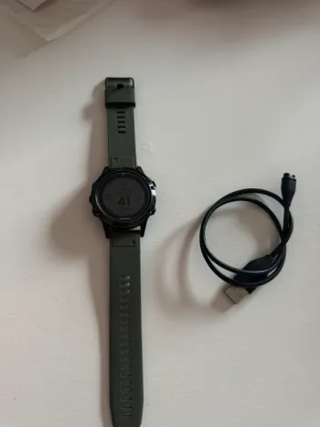 Used Garmin fenix 5 Electronics