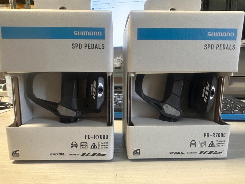 Used Shimano PD-R7000 105 2026 Drivetrain & Pedals