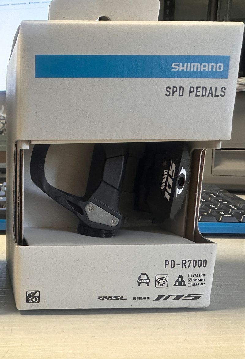 Used Shimano PD-R7000 105 2026 Drivetrain & Pedals