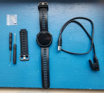 Brugt Garmin Forerunner 735XT Electronics