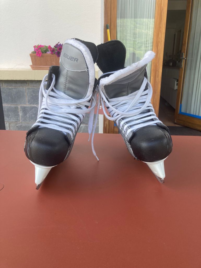 Used Bauer Vapor X.7 Ice Skates bike — image 2 of 9