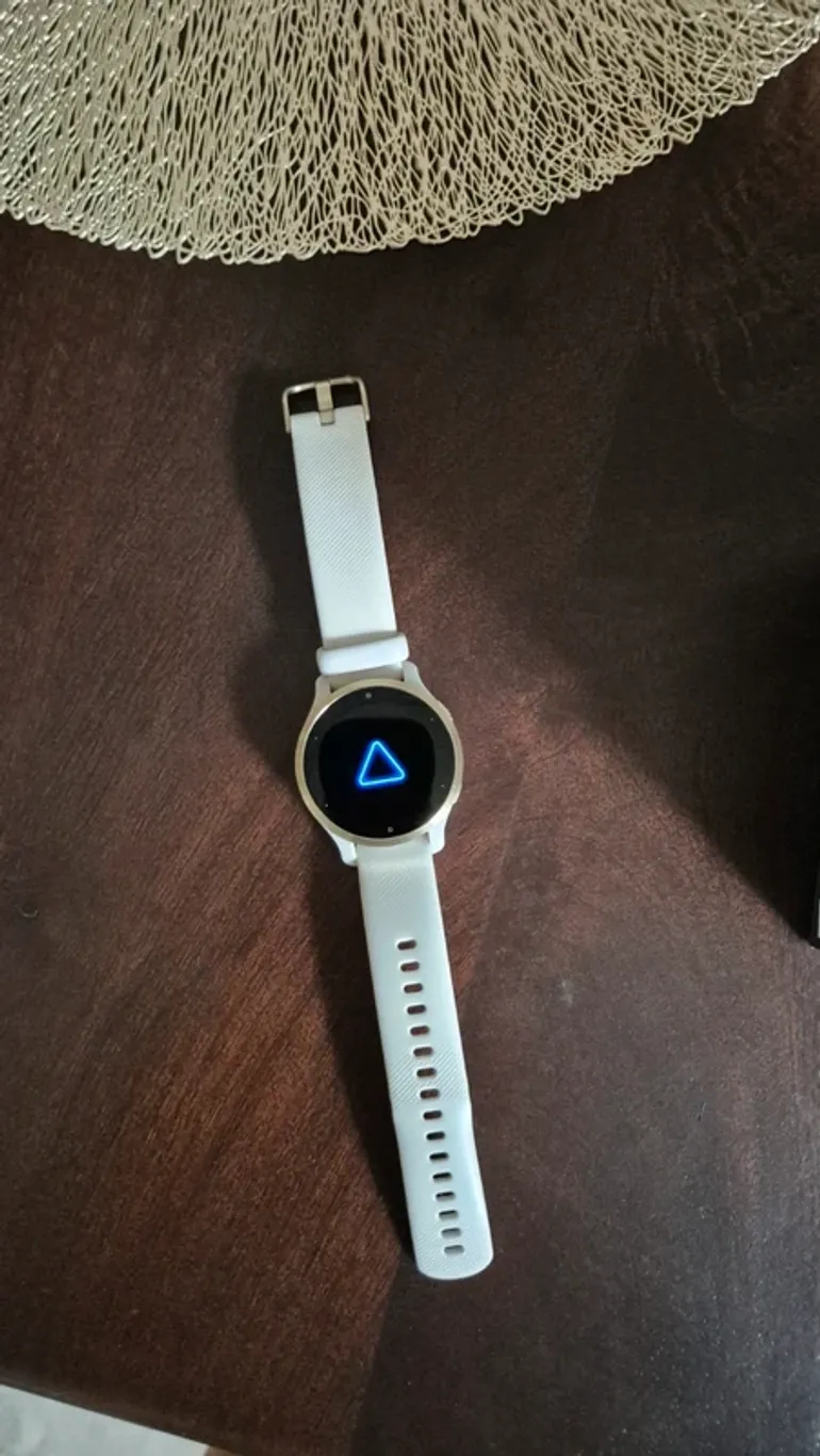 Used Garmin Venu 2S bike — image 2 of 3