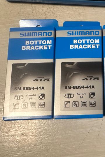 Gebrauchtes Shimano XTR Press-Fit SM-BB94-41A 2026 Drivetrain & Pedals