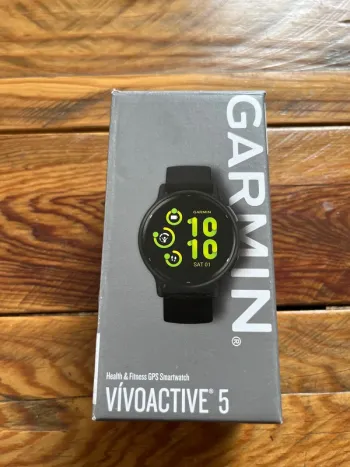 Used Garmin vivoactive 5 Electronics