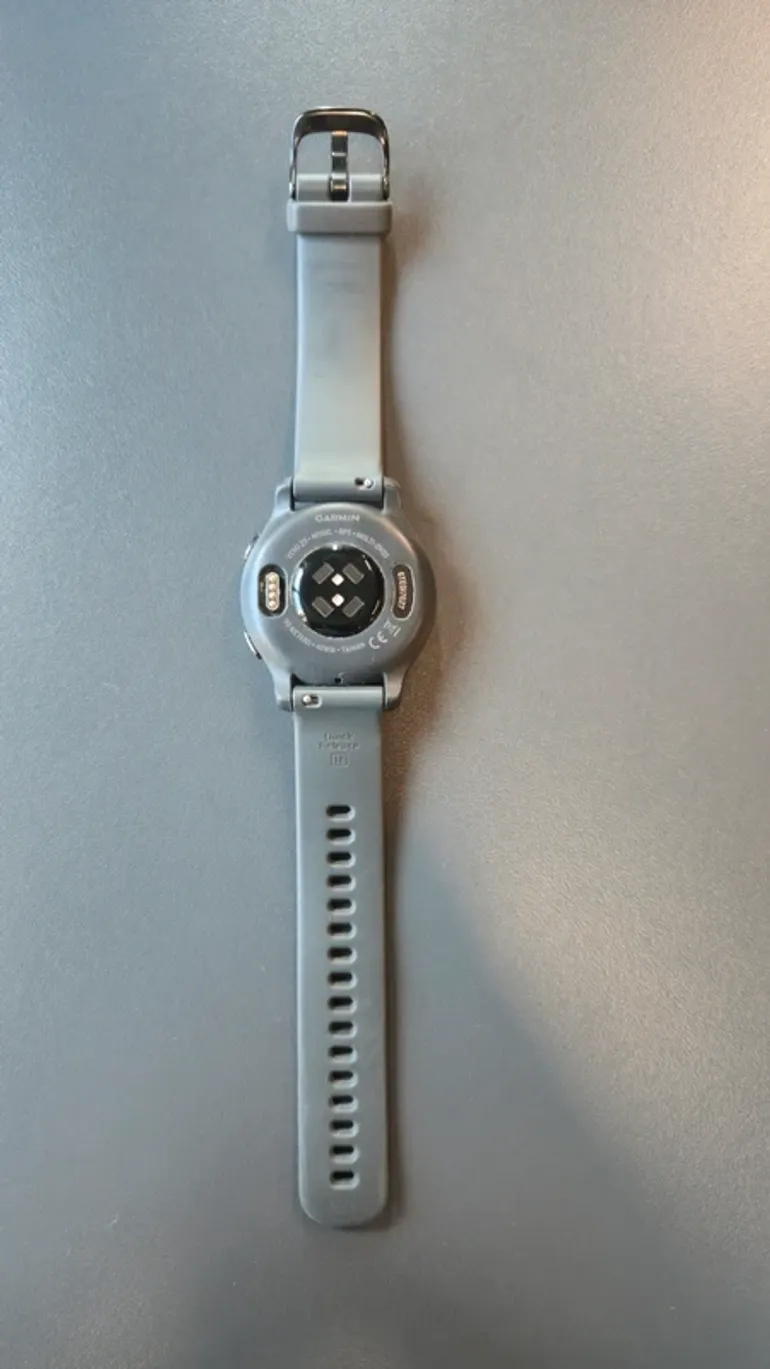 Used Garmin Venu 2 bike — image 3 of 9