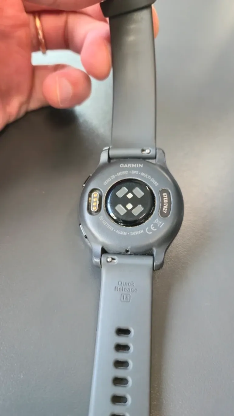 Used Garmin Venu 2 bike — image 7 of 9