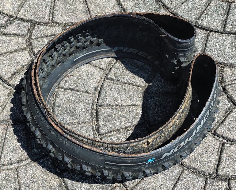 Brugt Pirelli Scorpion Enduro S 2026 bike — billede 7 af 9
