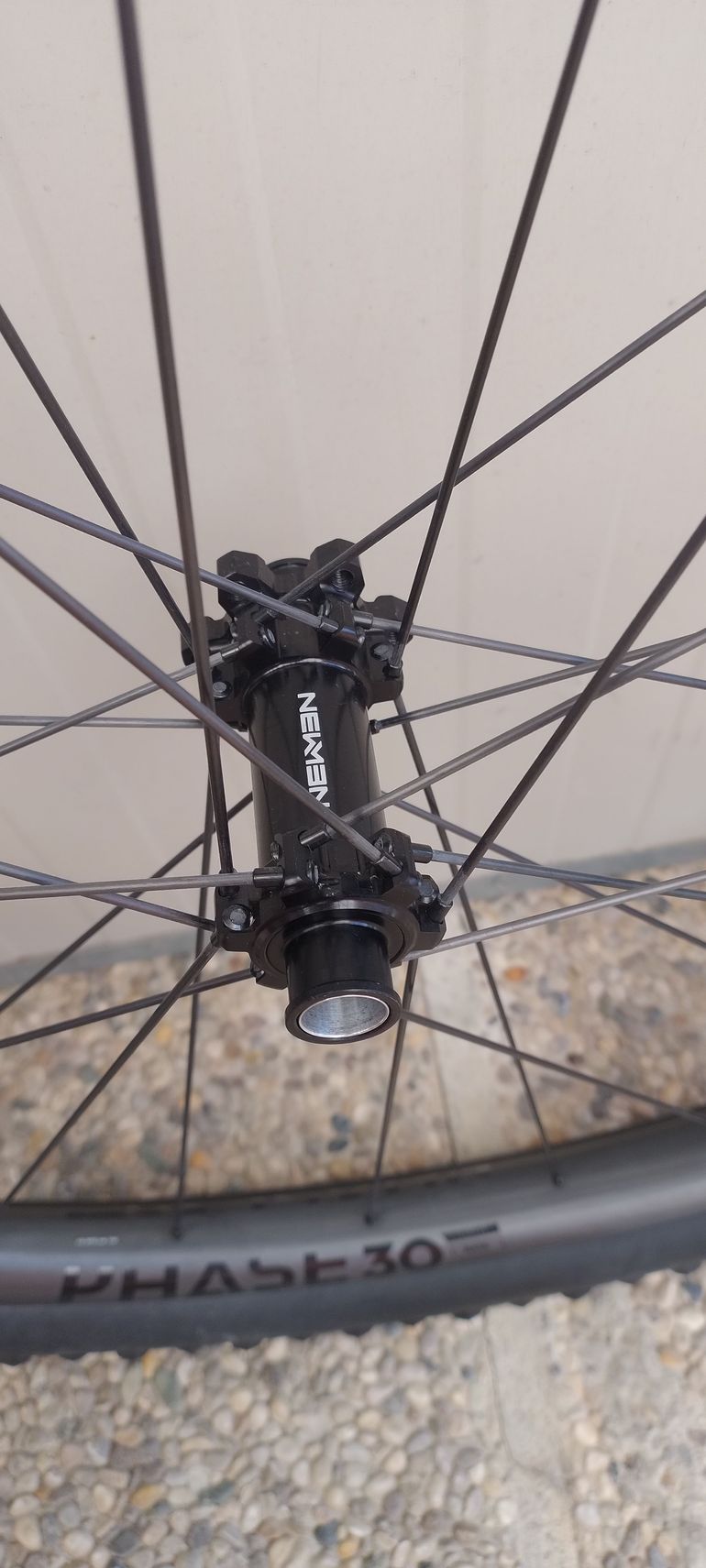 Brugt Newmen Phase 30 XC Vonoa 2026 bike — billede 3 af 6