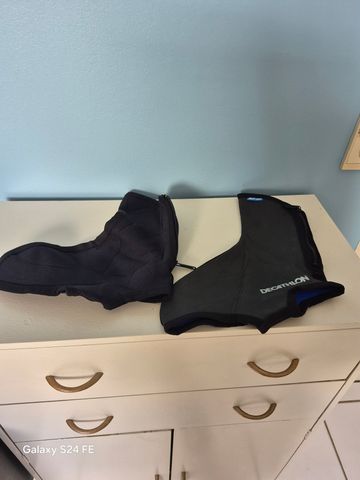 Used Decathlon couvre chaussures Cycling Clothing