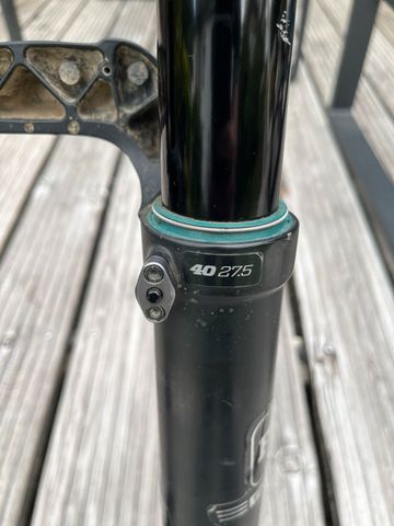 Fox 40 Fork bike d'occasion — image 14 sur 16