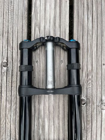 Fox 40 Fork bike usato — immagine 11 di 15