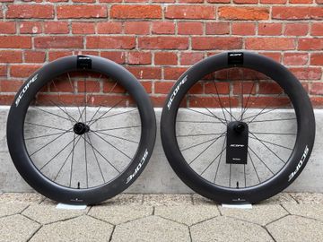 Scope NEW! R6 Full Carbon Wheelset Shimano Body 1526g 2026 Wheels de segunda mano