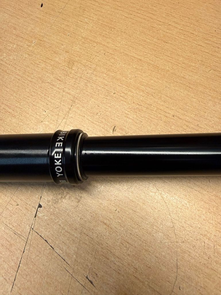 Brugt Bikeyoke Divine SL Dropper Post bike — billede 2 af 7