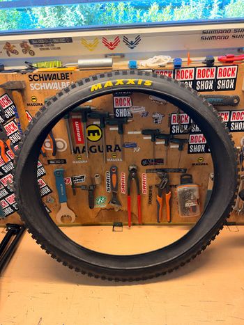 Used Maxxis Minion DHR II Tire Tyres & Tubes