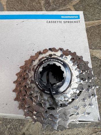 Used Shimano Ultegra CS-6800 11-Speed Cassette Drivetrain & Pedals