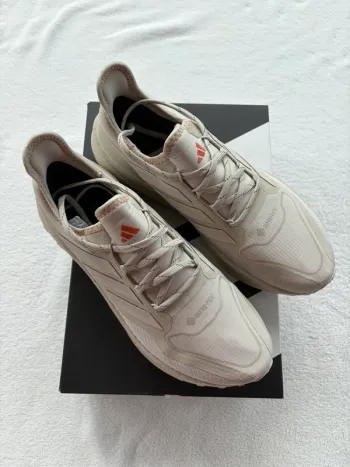 Used Continental Ultraboost 5 GTX Running Shoes