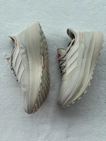 Used Continental Ultraboost 5 GTX bike — image 3 of 14